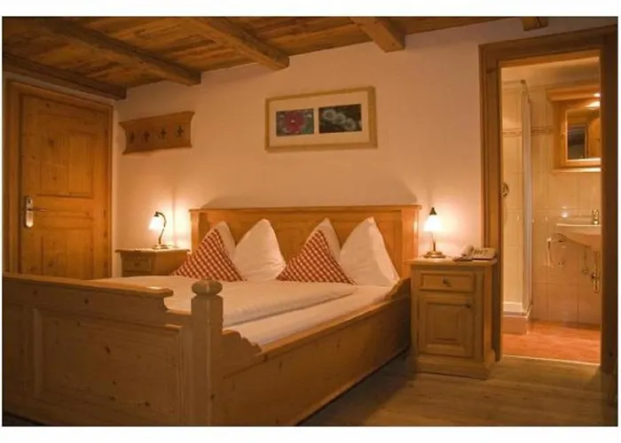 호텔 Vordergrub 3*